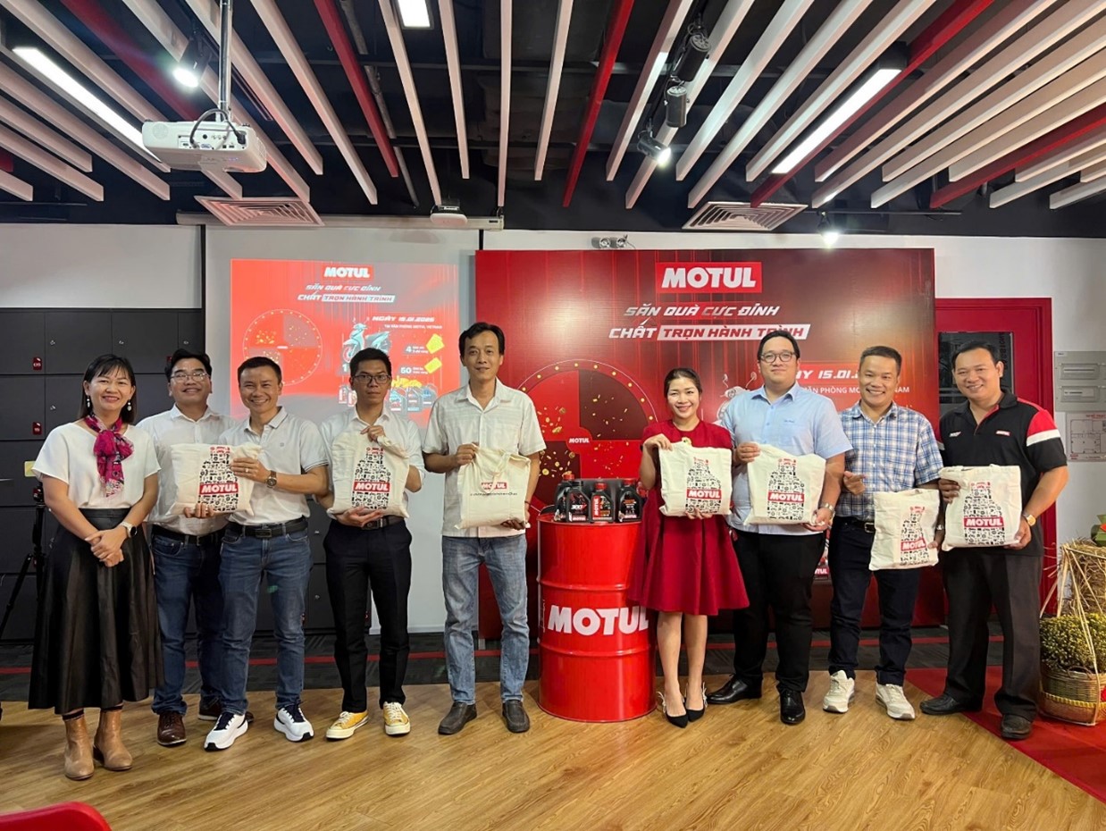 Toàn cảnh buổi quay số dưới sự chứng kiến của Hội đồng giám sát và khách hàng