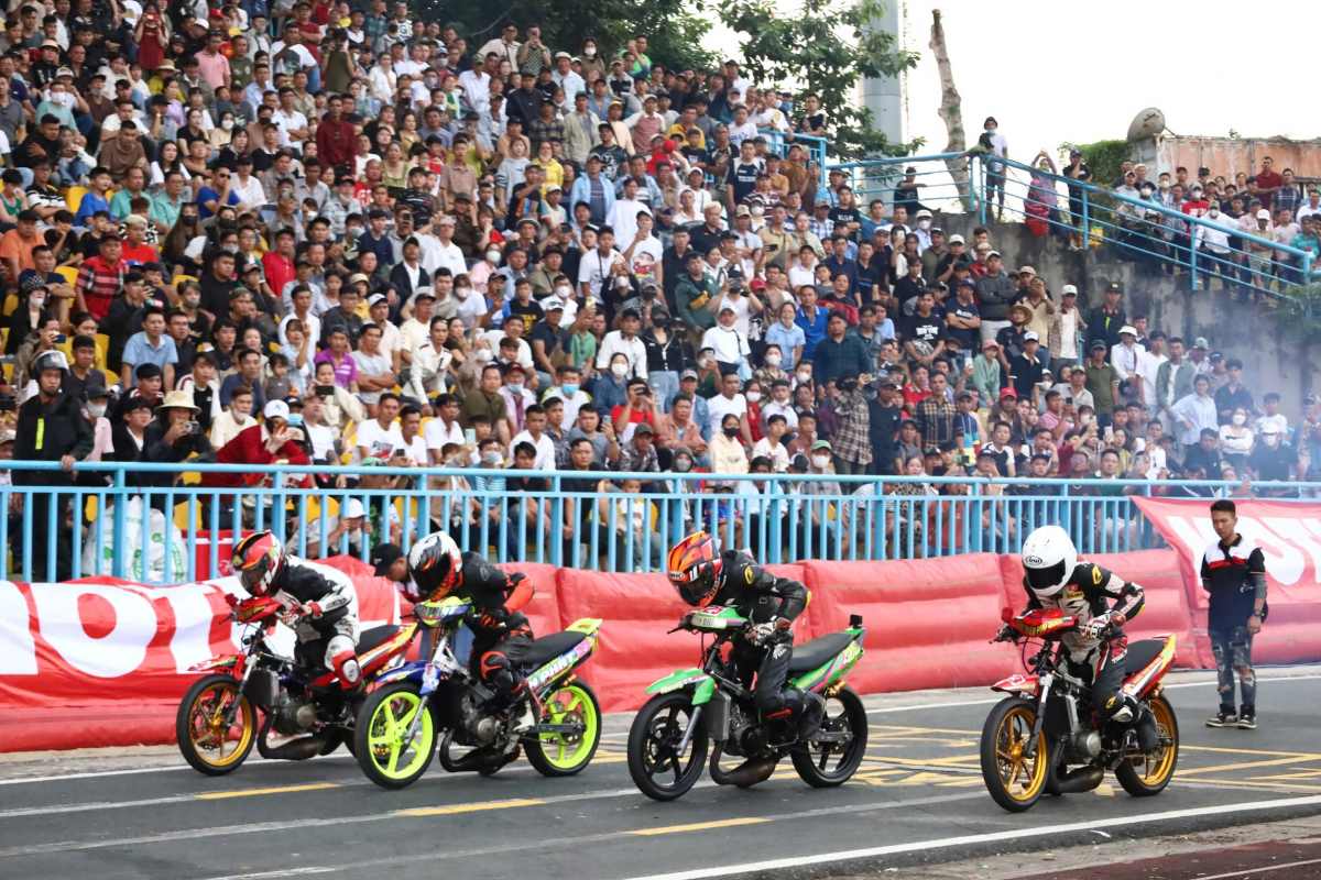 Chiều 1.2 (tức mùng 4 Tết), Sở Văn hóa, Thể thao và Du lịch (VHTTDL) TP Cần Thơ phối hợp với Liên đoàn Xe đạp – Mô tô thể thao Việt Nam và Công ty TNHH Thương mại – Dịch vụ - Xây dựng Minh Thi tổ chức Giải đua xe mô tô sân tròn cúp vô địch quốc gia lần thứ I năm 2025, chặng I tại TP Cần Thơ.